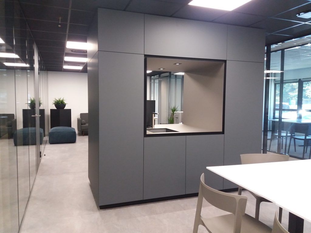 Aménagement de plateau de bureaux pour le groupe Arpa / Formica à Saint-Priest-LFS-Inspiration 6