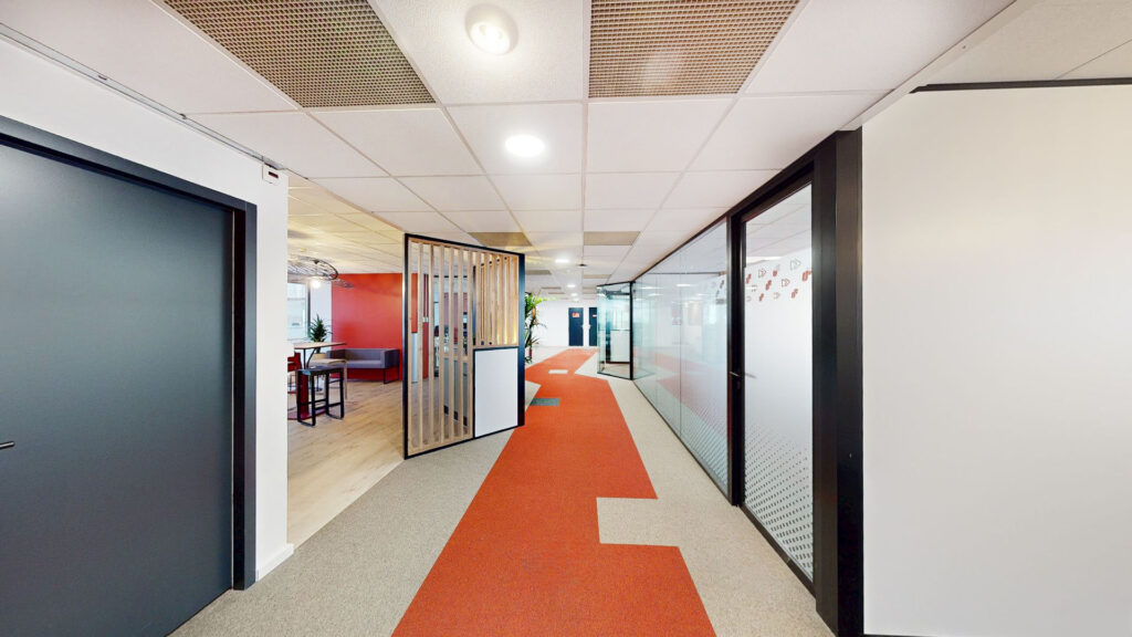 Pose de doublages et de cloisons pour locaux commerciaux et bureaux à Lyon-LFS-Inspiration Aménagement de bureaux Pose de doublages et de cloisons