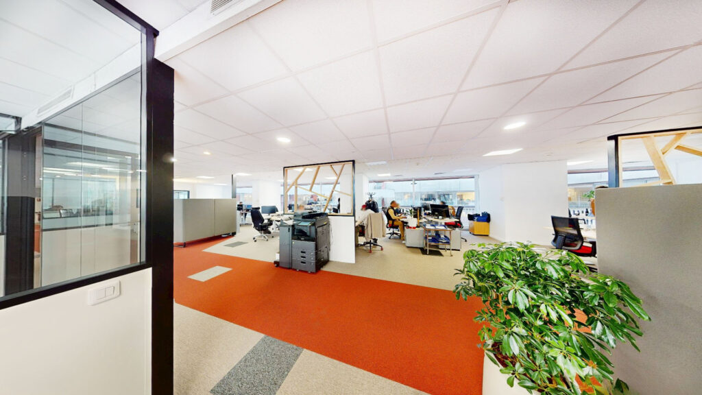 Rénovation complète d’un plateau de bureaux en Rhône-Alpes-LFS-Inspiration Aménagement de bureaux plateau de bureaux Rénovation complète