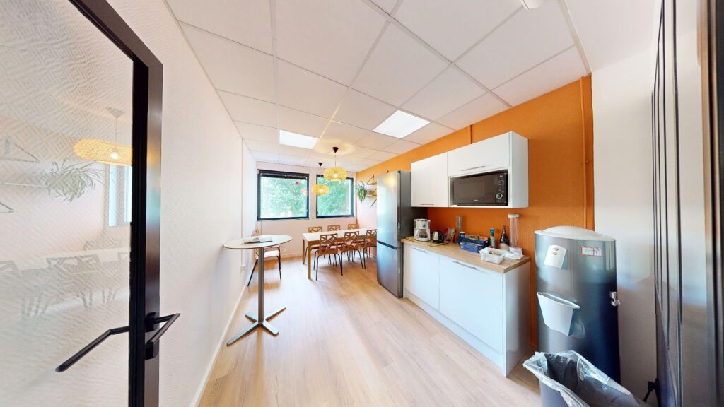 Aménagement de bureaux à Lyon – Un second souffle pour des espaces pleins d’énergie-LFS-Inspiration Aménagement de bureaux à Lyon